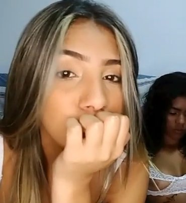 Novinha sedenta por rola se junta com amiga atras de macho!! novinha, vazou, vazada, amador, corno