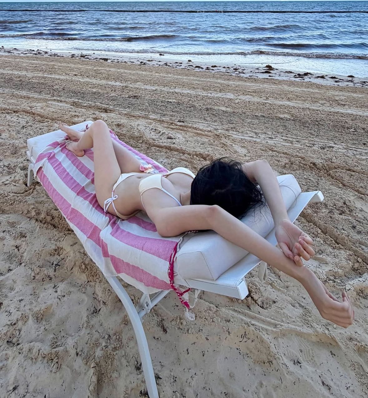 HOT NYU ABG Slut Needs A Proper BBC Gaping