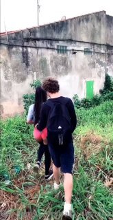 Dei pra estranho no terreno atrás de casa #amador #safada #caseiro #amadora
