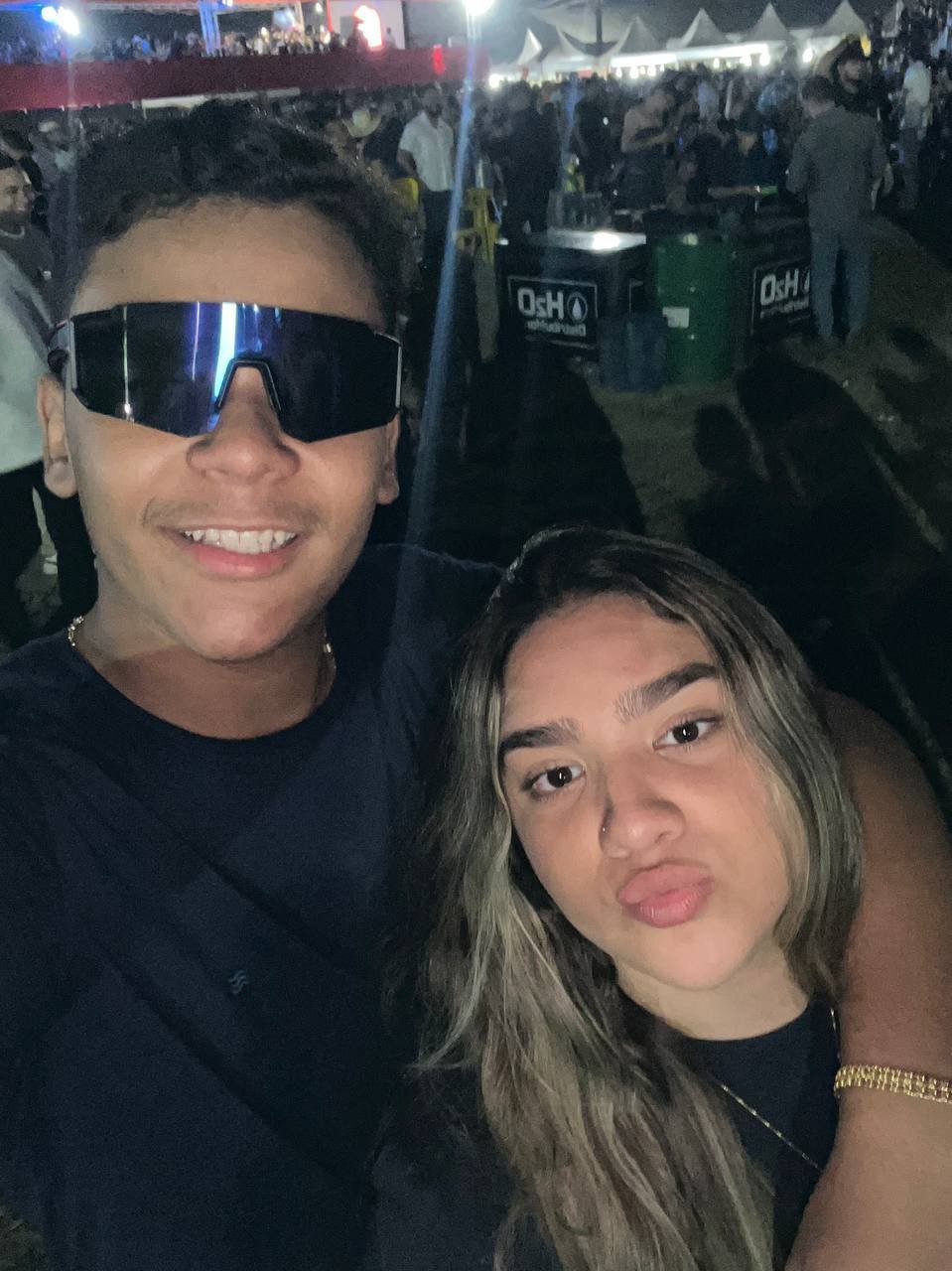 novinha safada mamando e dando bem gostoso