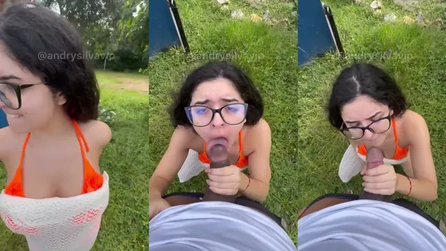 Gata fogosa chupando pau na rua e engolindo porra