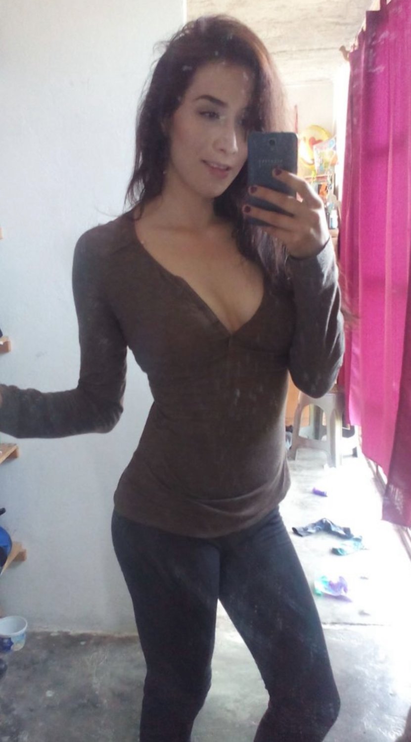 Hotwife mexicana joven