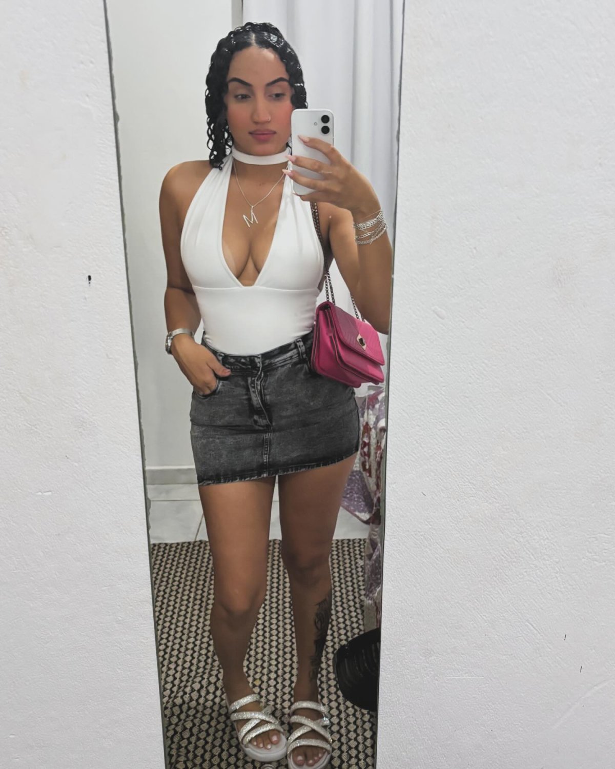Morena Cacheada Novinha Boca De Veludo Rostinho Tesudo Pézinho Gostoso Pedindo Leite