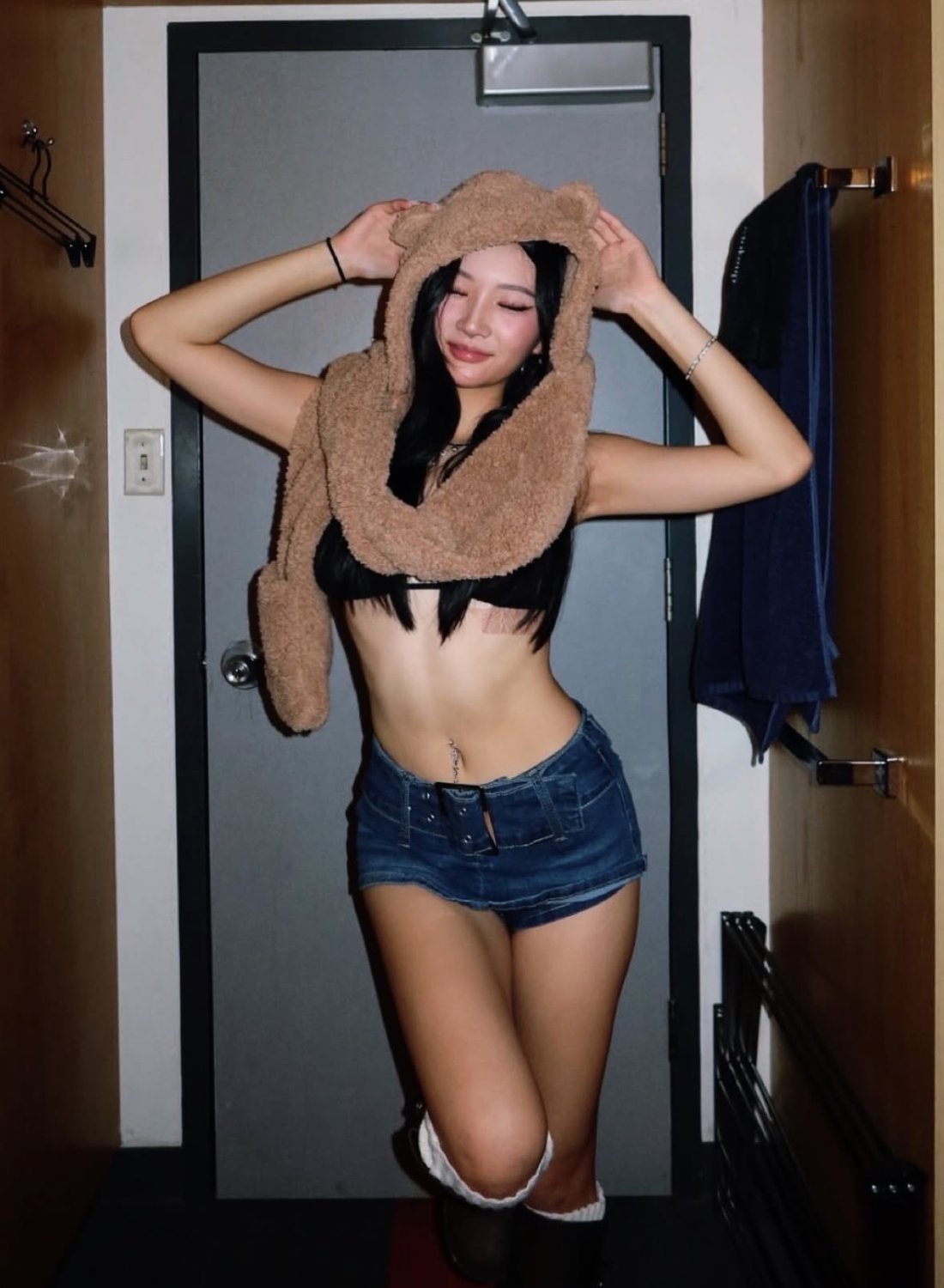 HOT UCSB ABG Needs a Proper BBC Gaping