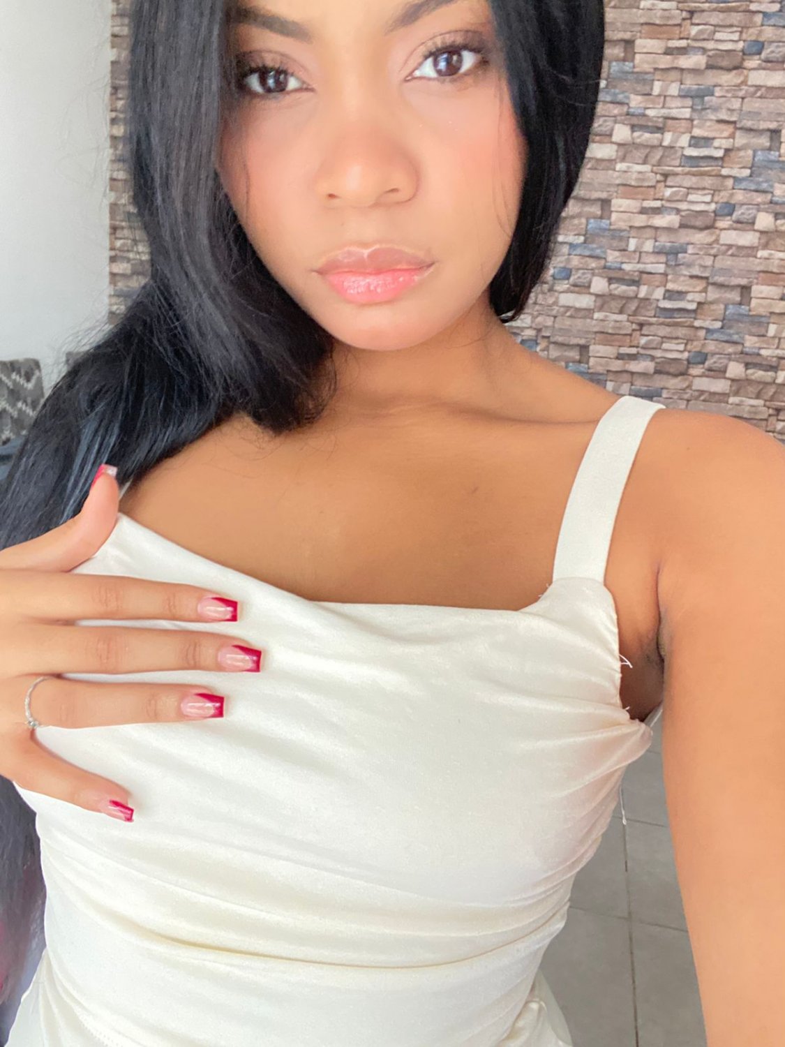 Novinha Rabuda do insta, Novinha rabuda safada foi vazada, morena novinha, vazou, vazados, vazada