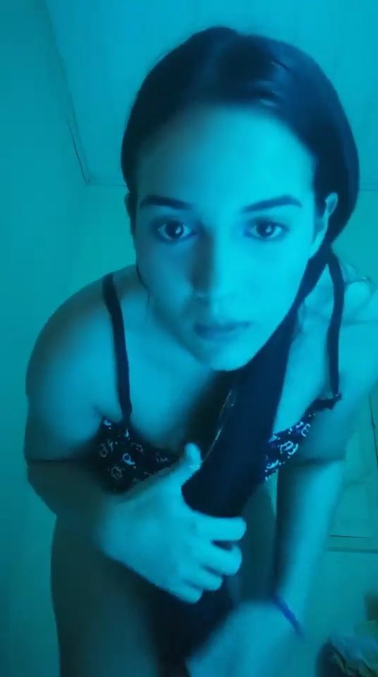 Live da novinha moreninha baixa renda e o namorado da pica t