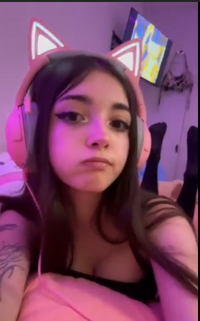 Novinha famosa streamer gamer putinha caiu na net na siririca amador videos novos vazada BR