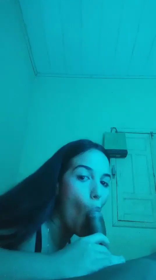 Live da novinha moreninha baixa renda e o namorado da pica t